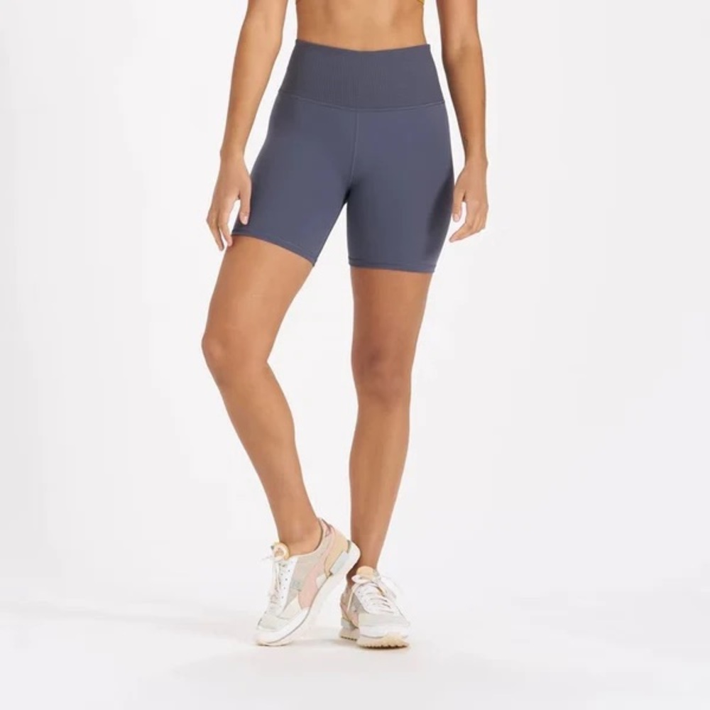 Vuori Ribbed Studio Shorts - Light Azure (S)